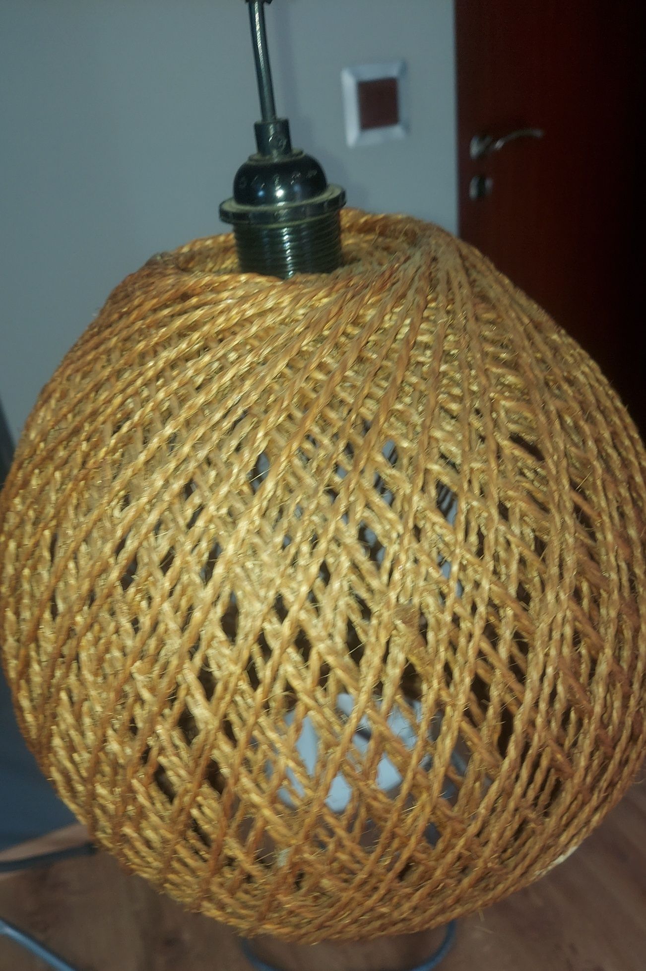 Lampa wisząca sznurkowa