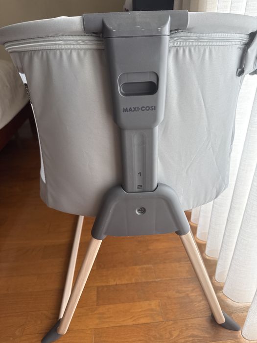 Maxi Cosi Tori berço com lencois