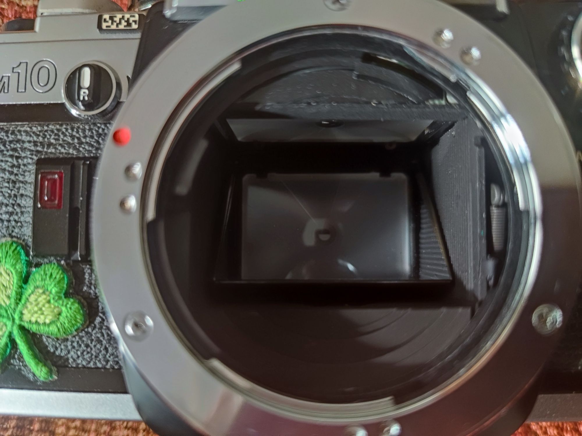 Olympus OM-10 плівкова камера 35мм дзеркальна