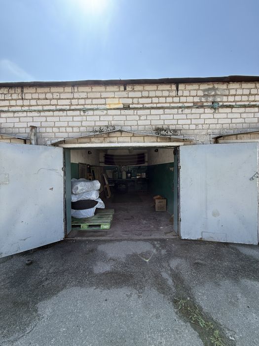 Продаж гаражу Автолюбитель-4, Вадима Пугачова, район Оптової бази