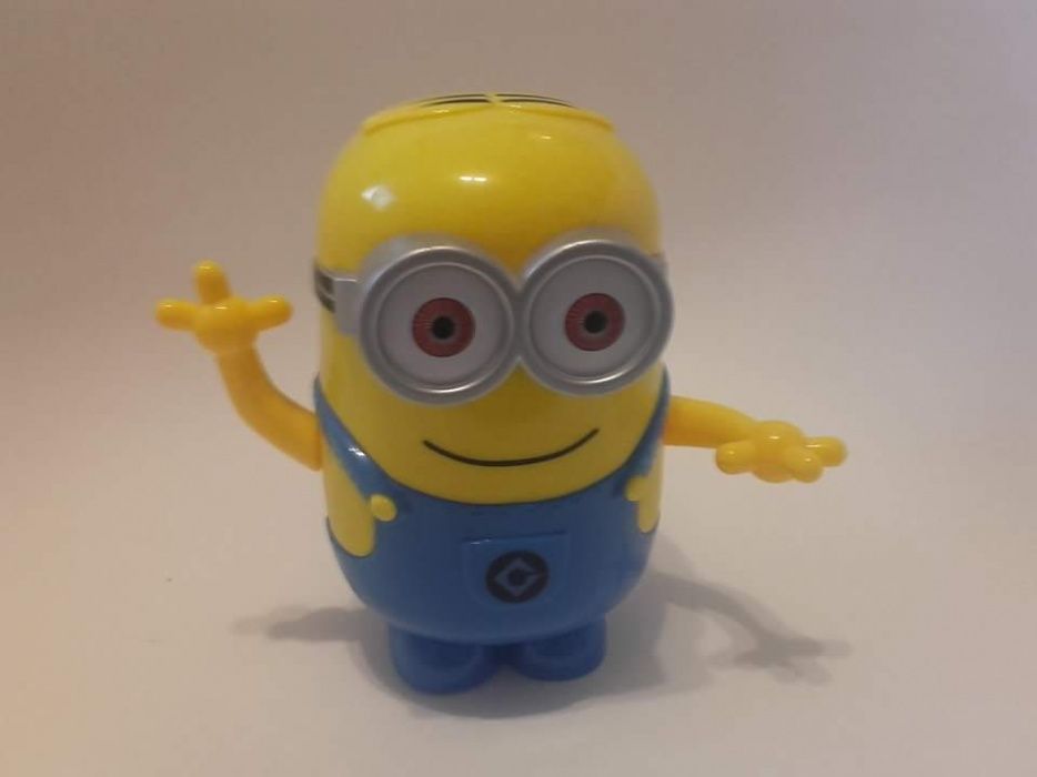 Zestaw 16 sztuk Minionki Mc donald's Lampa skarbonka brelok