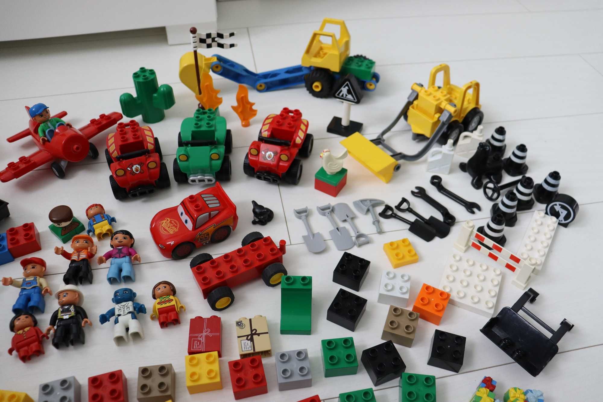 zestaw klocków LEGO DUPLO ponad 100 elementów! budowa koparka auta