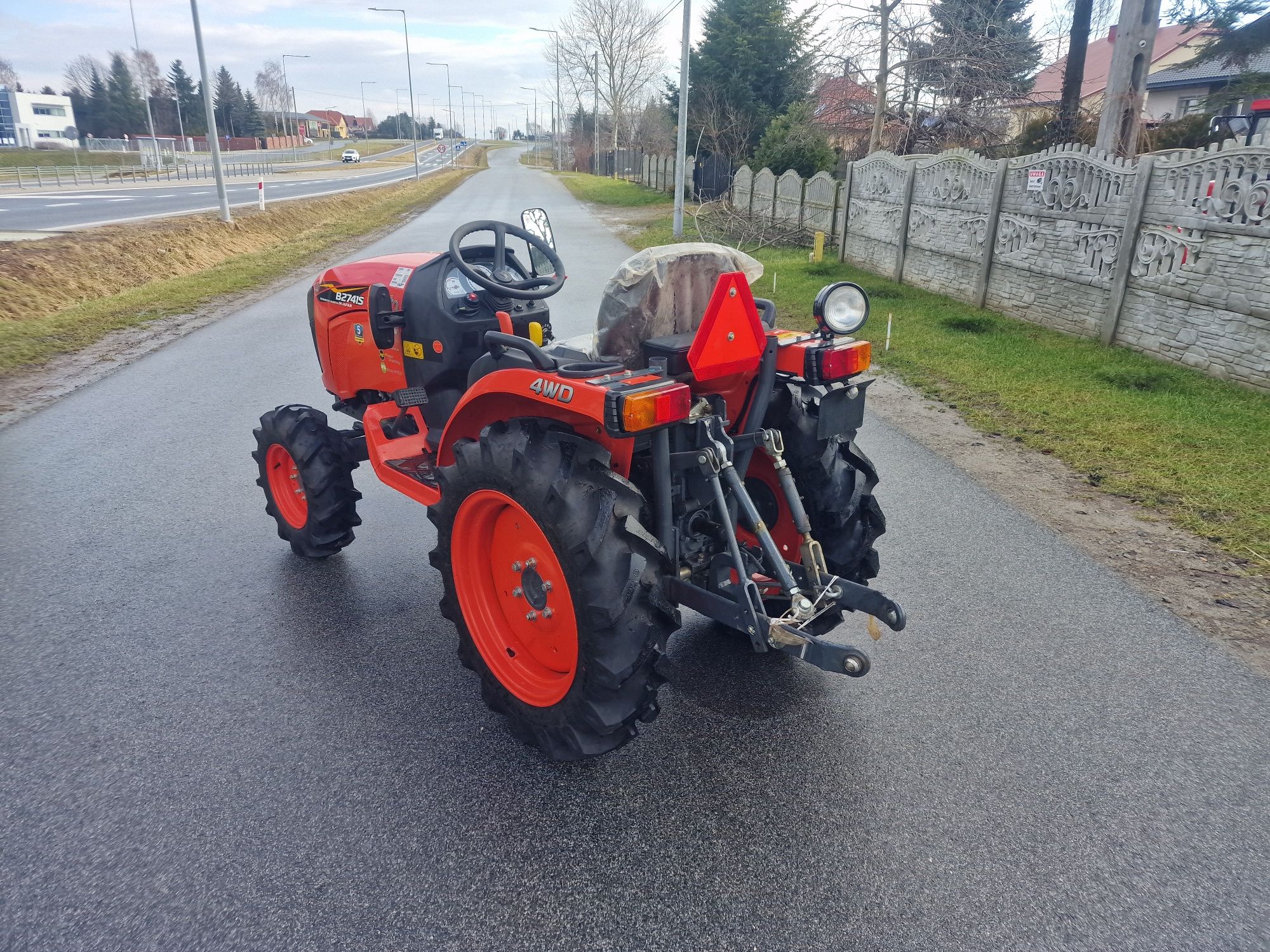 Traktorek  Kubota B2741S fabrycznie nowy