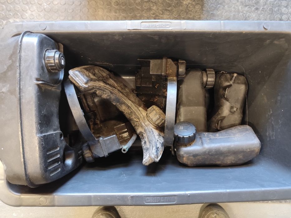 Czesc do kosiarek spalinowych