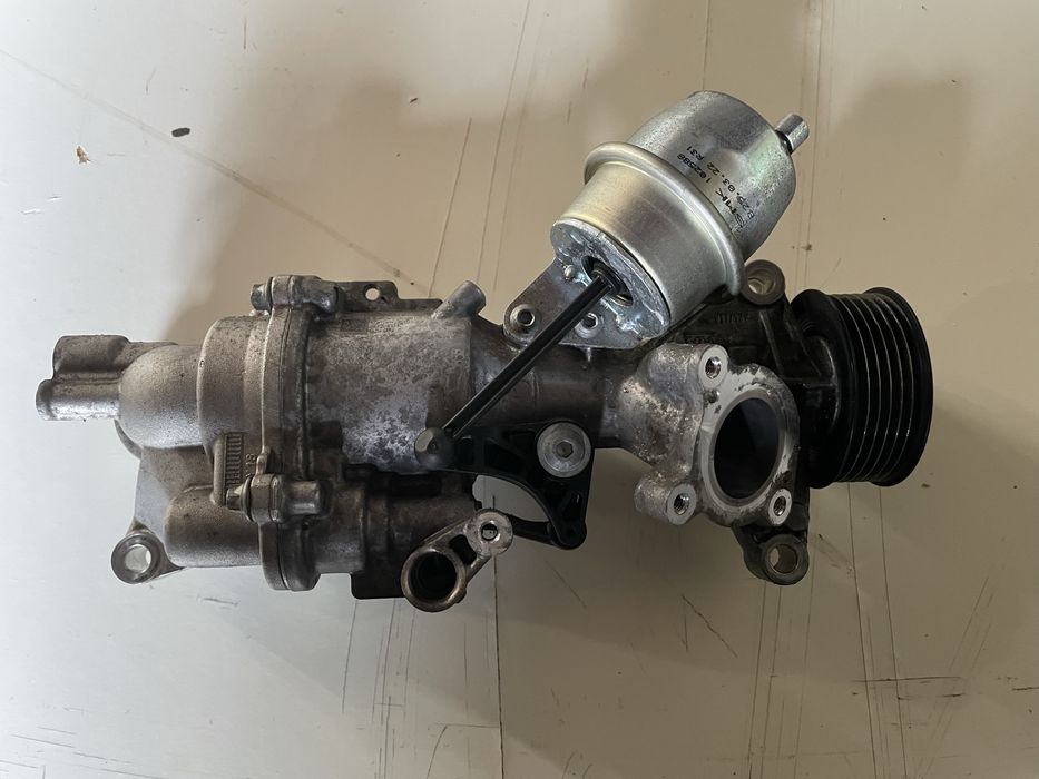 Pompa wody Mercedes 1.6 CGI 156PS M274