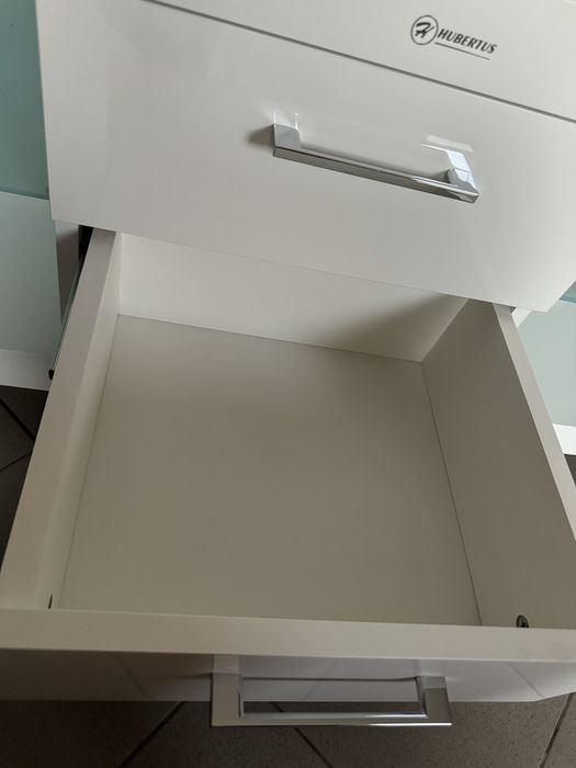 Szafka rtv Hybertus bialy polysk 150x52cm