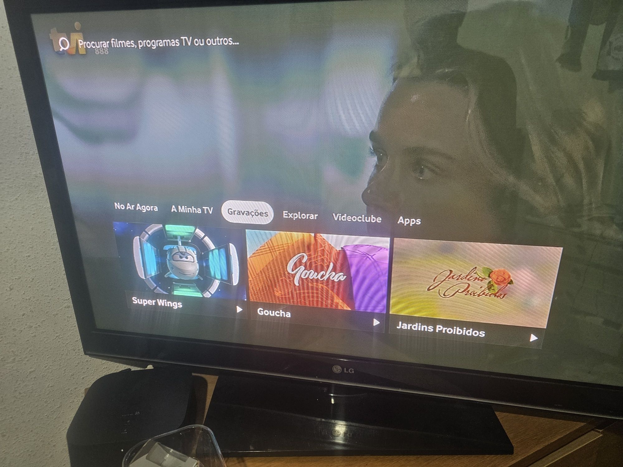 Vodafone tv play coluna