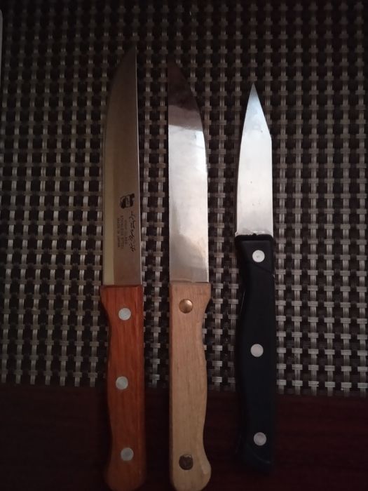 Посуд  різний,чашки