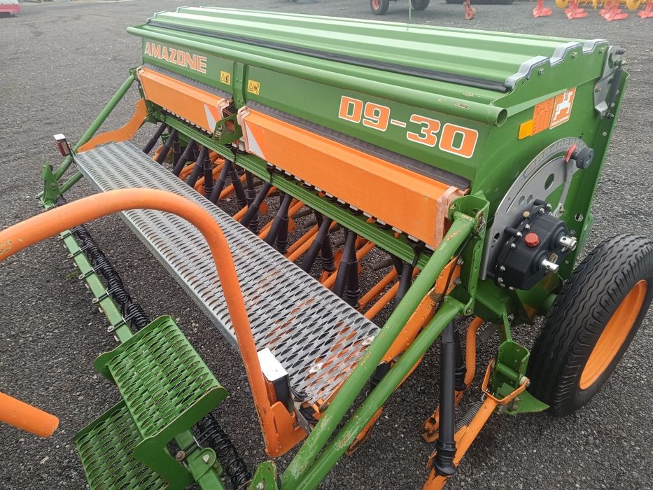 Siewnik Amazone D9