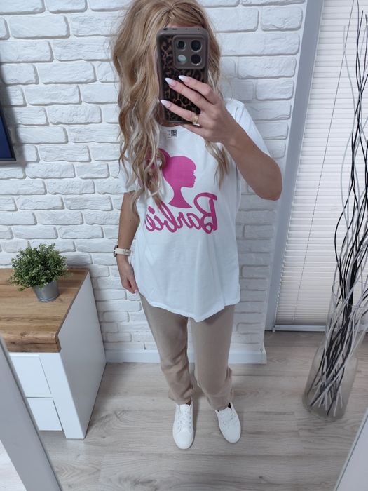 Biały t-shirt damski Barbie