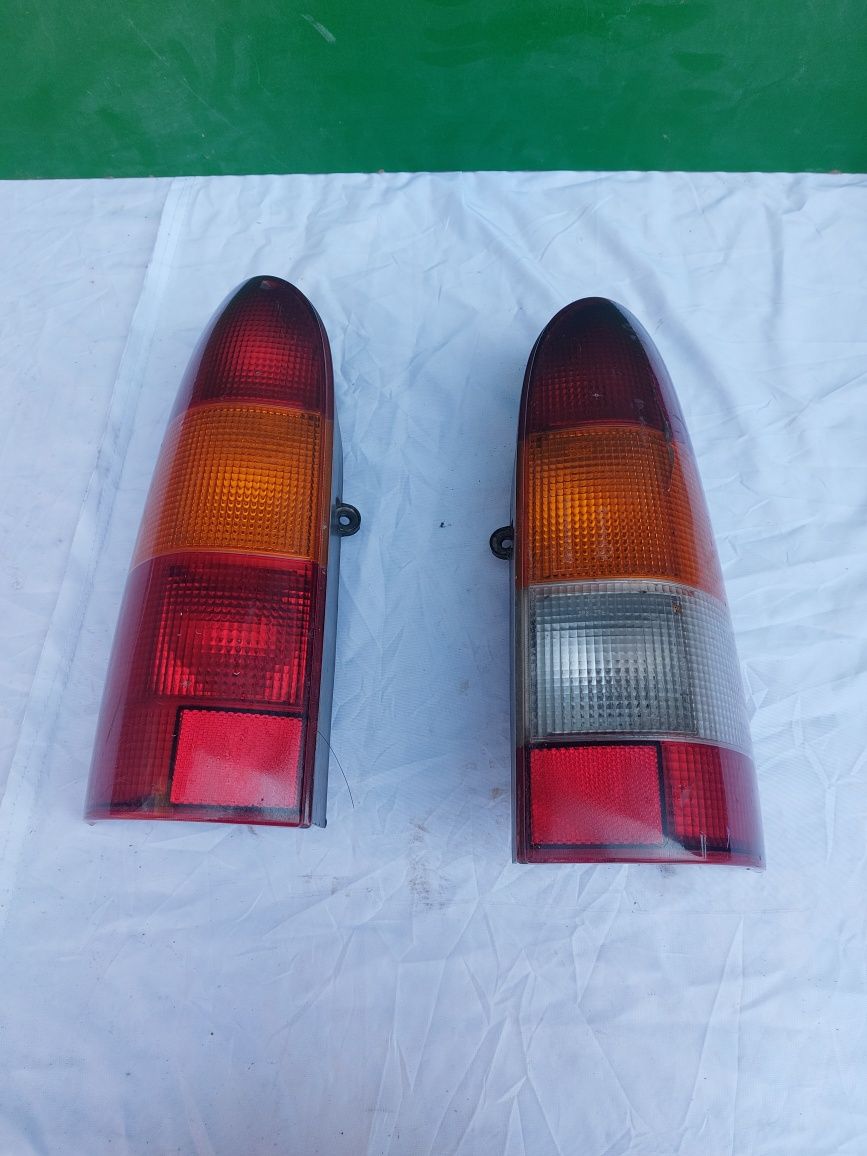 Lampy tył lampy przód Nissan Vanette Serena 2.3