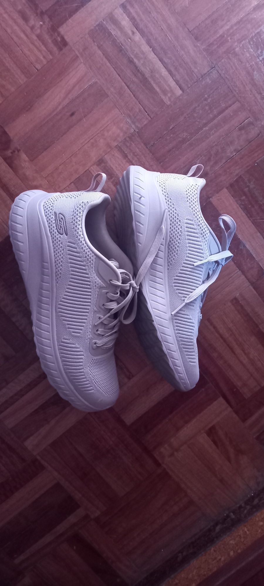 Excelentes Ténis n 37 Sckechers
