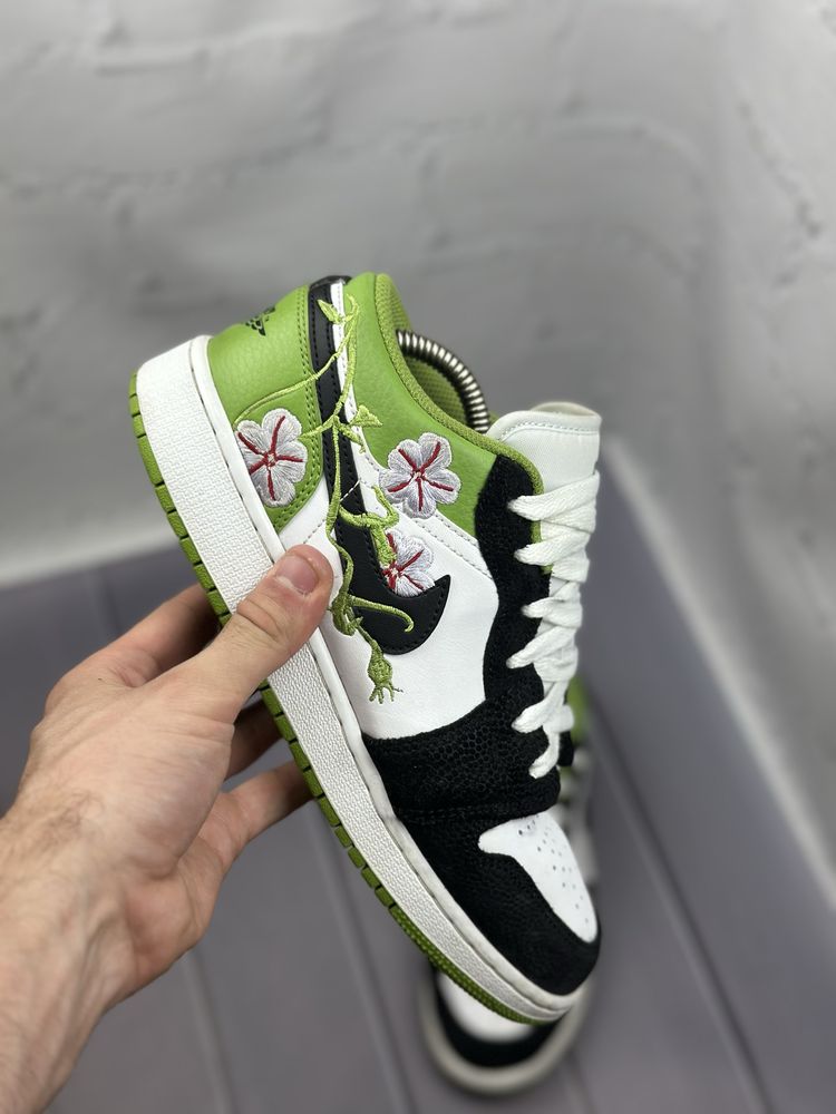 Жіночі шкіряні кросівки Nike Air Jordan Low 38p