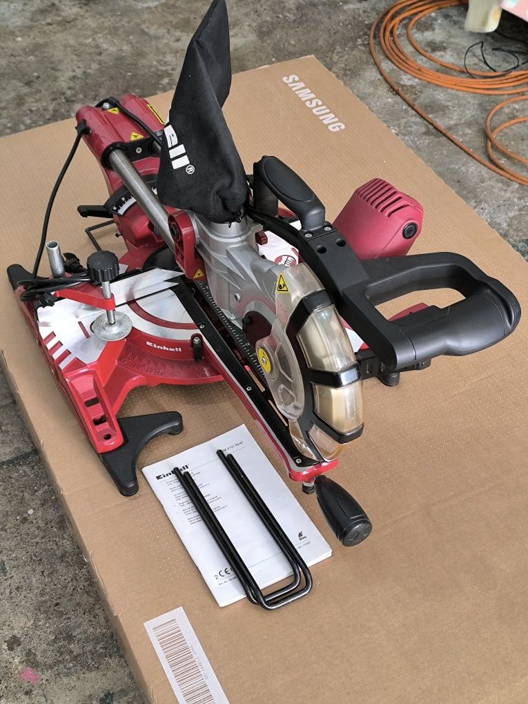 Serra de Meia-Esquadria Einhell TC-SM 2131/1 Dual.
