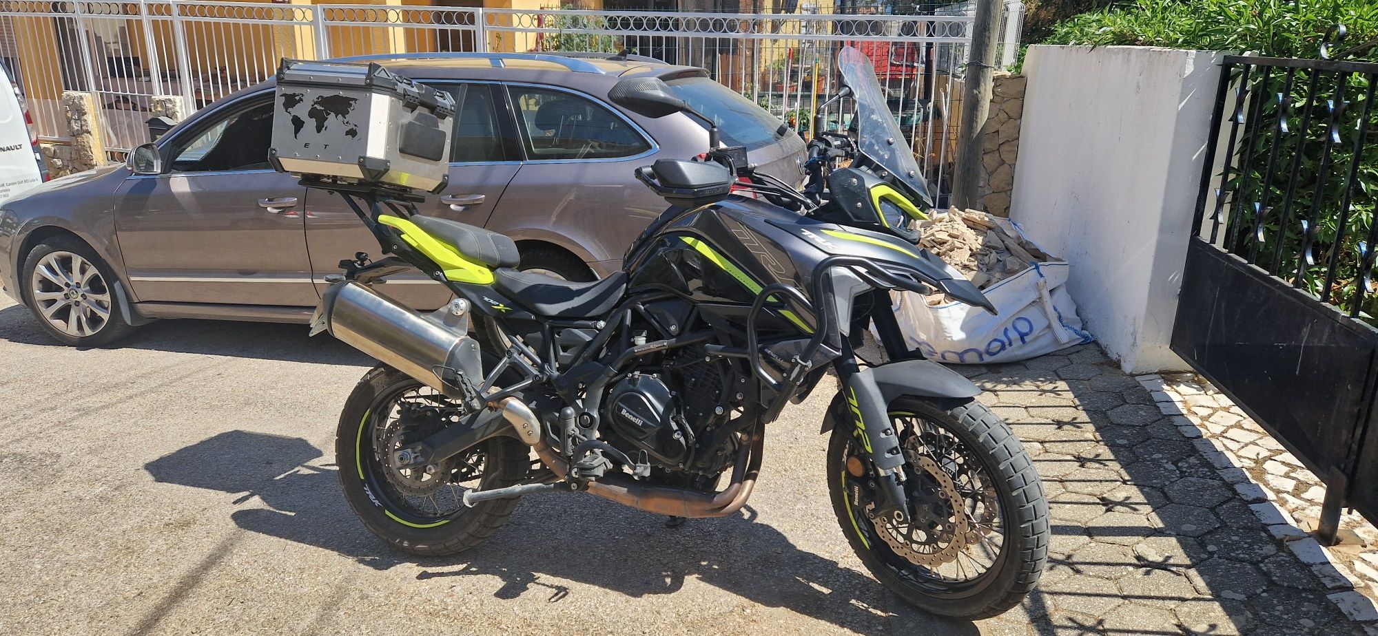 Benelli TRK 702x
