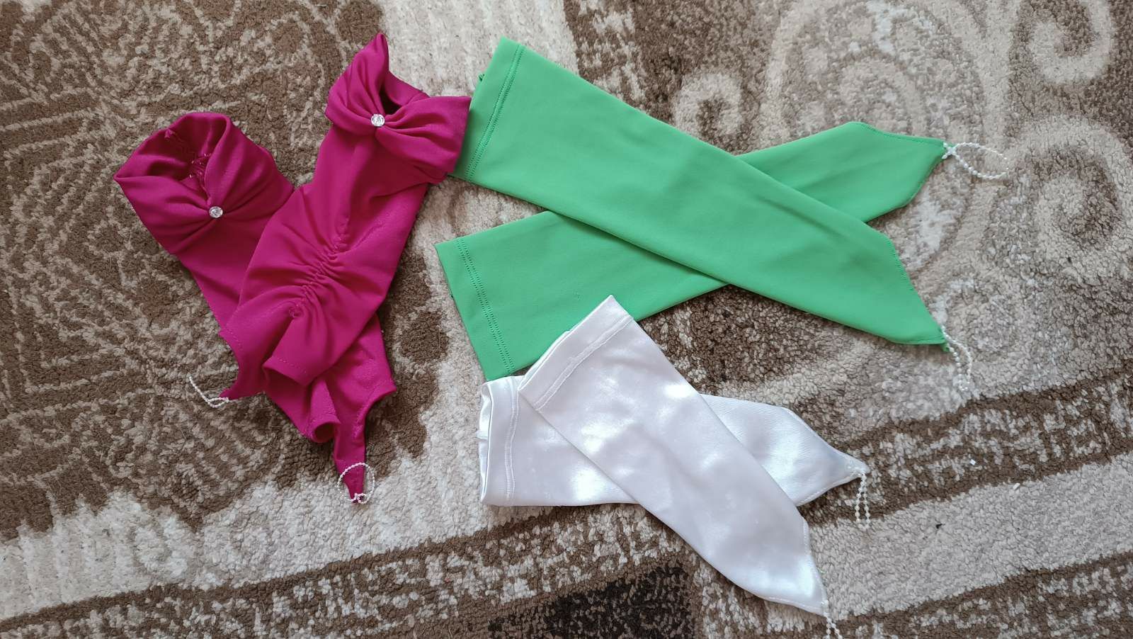 Перчатки для дівчинки до святкової сукні