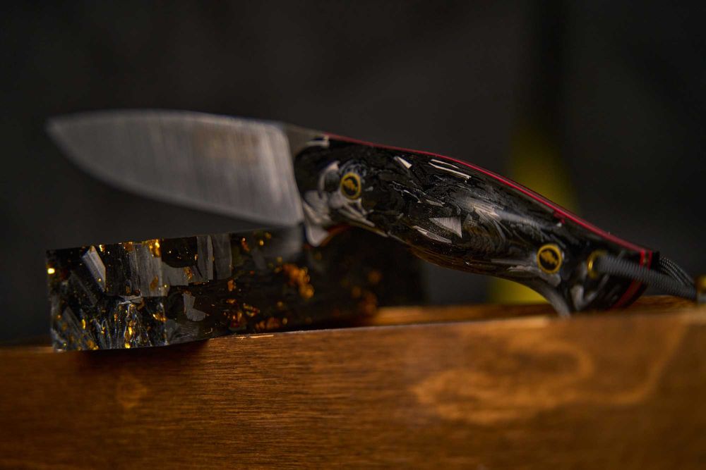 Ніж ручної роботи  із топової американської сталі CPM MagnaCut