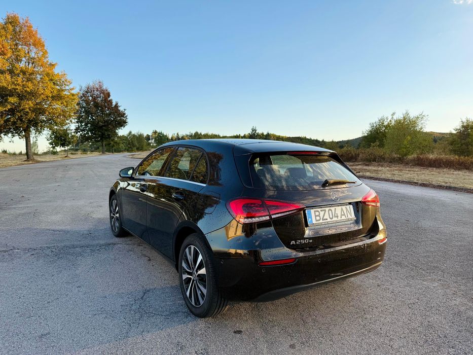 Mercedes Benz A250e (2022) com garantia da marca até 2027