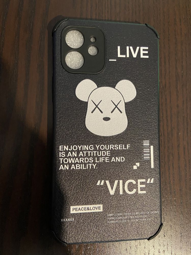 Obudowa Etui Case iPhone 11 12 Miś KAWS bear live vice peac and love