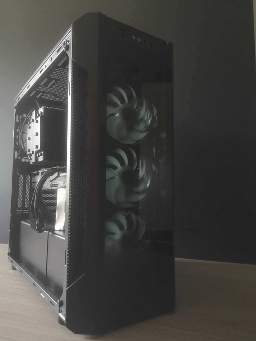 PC Amd Ryzen 3800X, Asus RTX 2070 Super, DDR4, HDD + 2x SSD