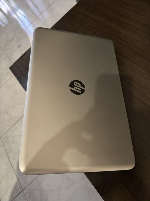 Portatil hp i7 8G ram em otimo estado com bateria nova