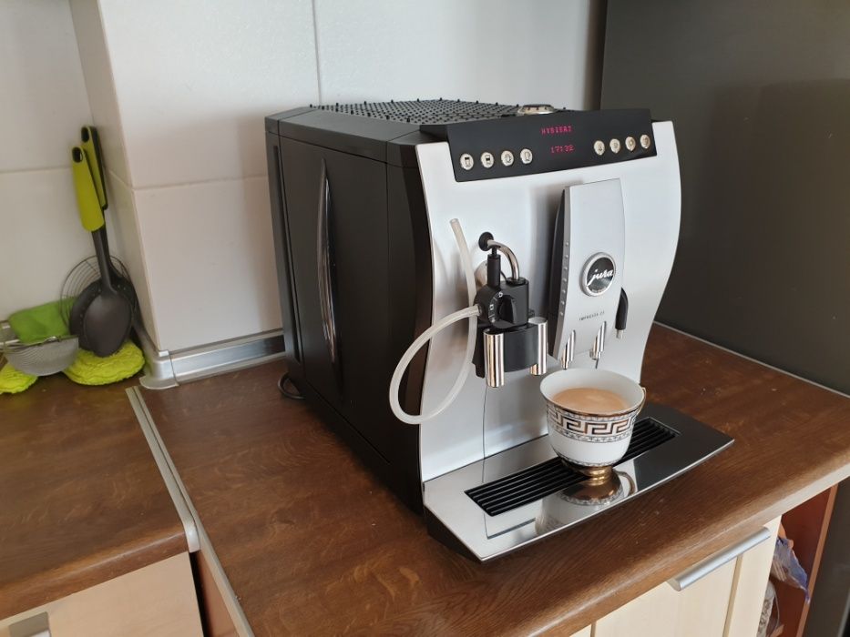 JURA Z5 2GENERACJI PRZEBIEG 5tyś kaw 3mies gwar