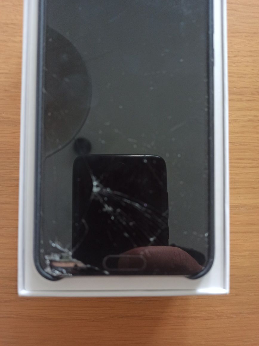 Huawei P20, model Eml-l29