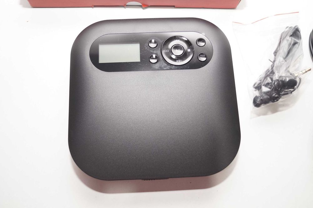 1548 Discman CD522B Odtwarzacz CD Aux FM Bluetooth TF z głośnikami LCD