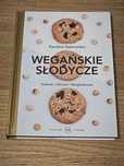 "Wegańskie słodycze. Kultowe, zdrowe, bezglutenowe" Karolina Gawrońska
