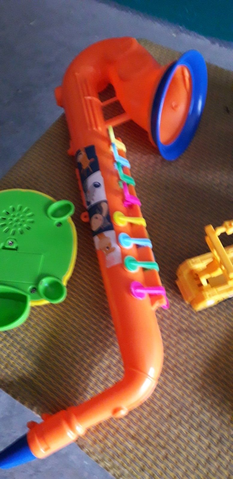 Детские игрушки.