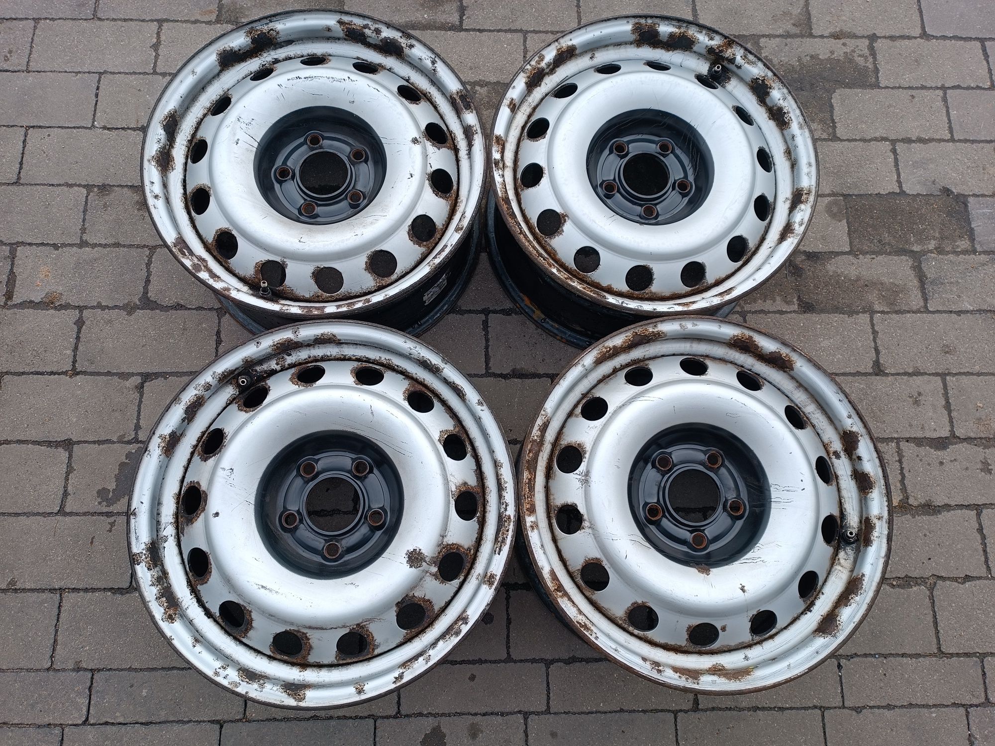 Felgi stalowe Fiat Scudo II Citroen Jumpy II 5x108 ET42 7J16