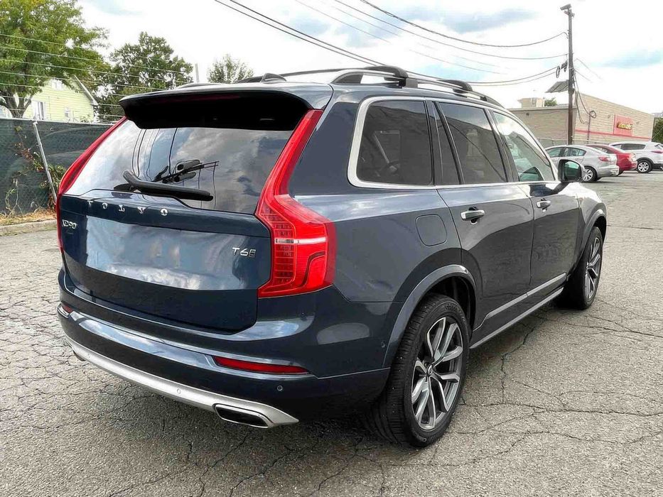 Volvo XC90 T6 Momentum      2019