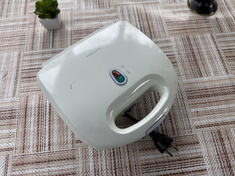 Бутербодниця Philips HD 2384 робоча!