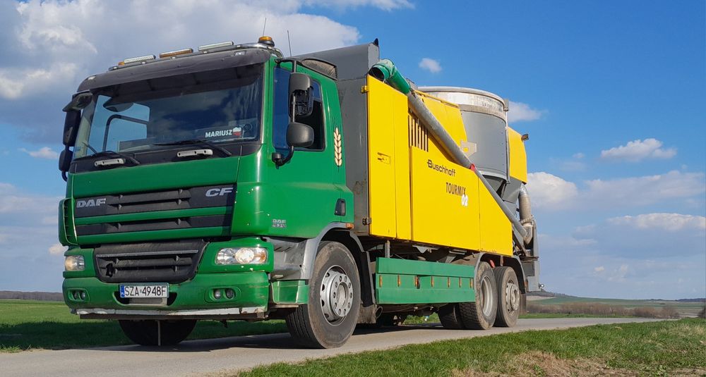 Mobilna Mieszalnia Pasz młyn Śrutowanie mieszanie zboża
