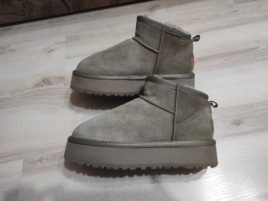 Натуральные угги на высокой подошве, замшевые угги UGG овчина 39 р-р