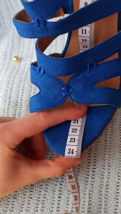 Босоніжки на танкетці сині JustFab 37 р + СЕРЕЖКИ В ПОДАРУНОК