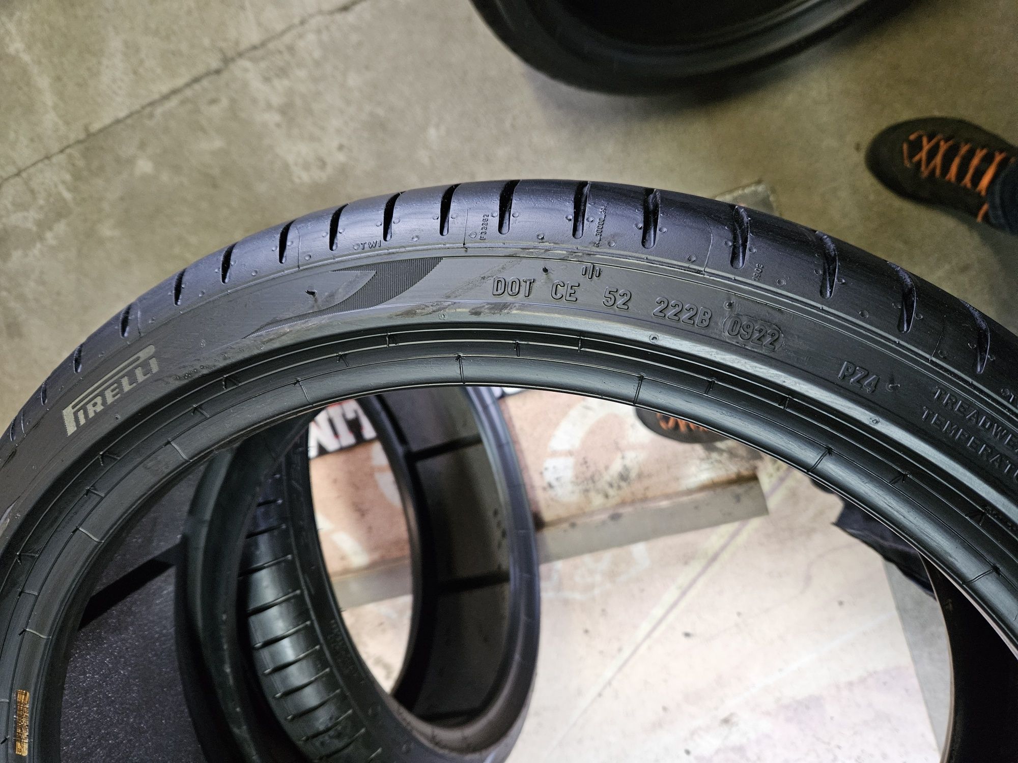 opony używane 245/35R20 Pirelli PZERO TM RSC RUNFLAT