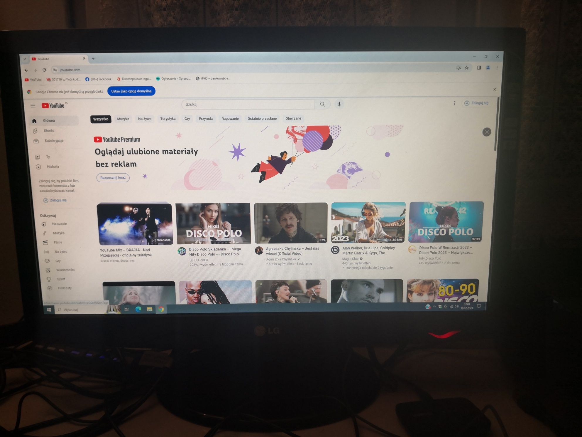 Monitor 23 cale LG sprawny