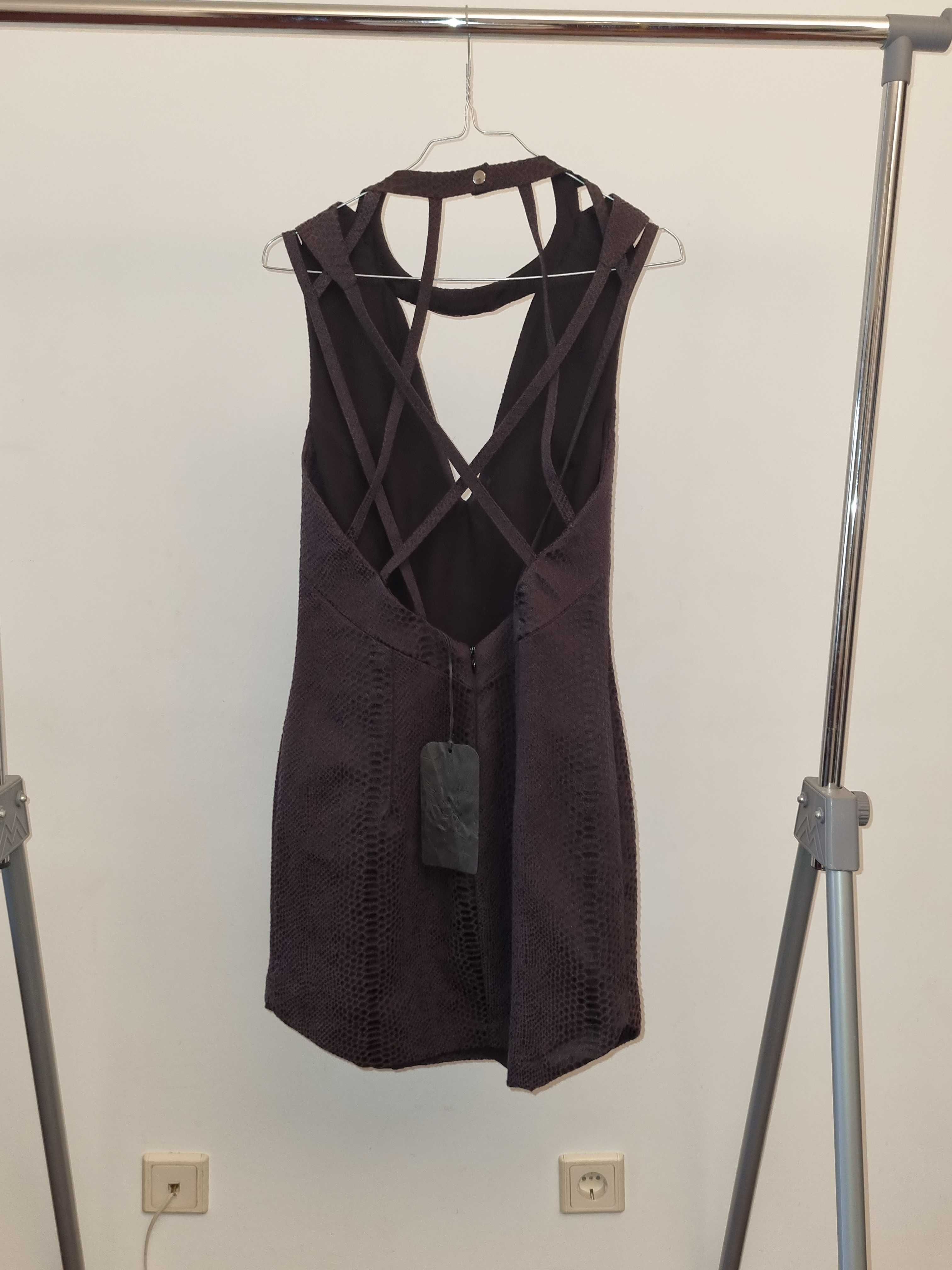 Vestido Lycra trabalhada forrado  JOHN JOHN
