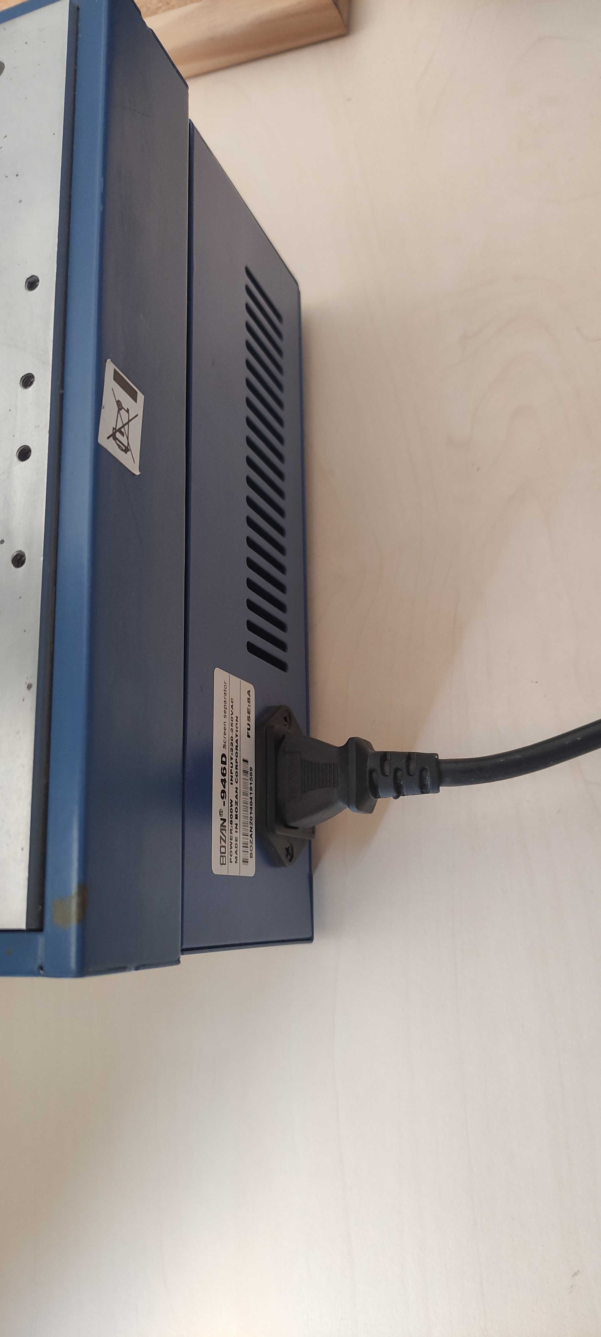 BOZAN - 946D LCD separador