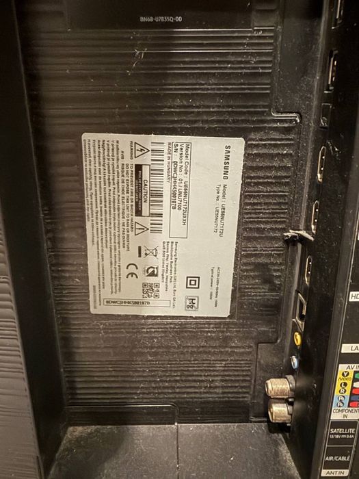 Samsung 55" 4K UHD Smart TV серії NU7100 (модель 2018 року).