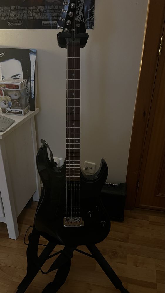 Guitarra Ibanez + Acessórios