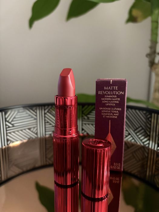 Charlotte Tilbury Hollywood Beauty Icon Matte Revolution Fame Flame