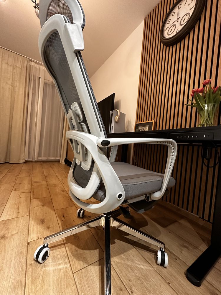 Fotel ergonomiczny Mark Adler Manager 3.6 Grey