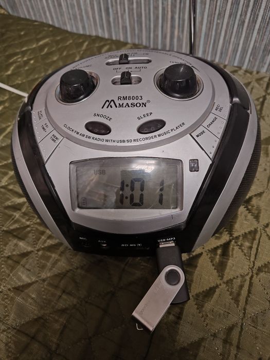 Радіоприймач Mason RM8003