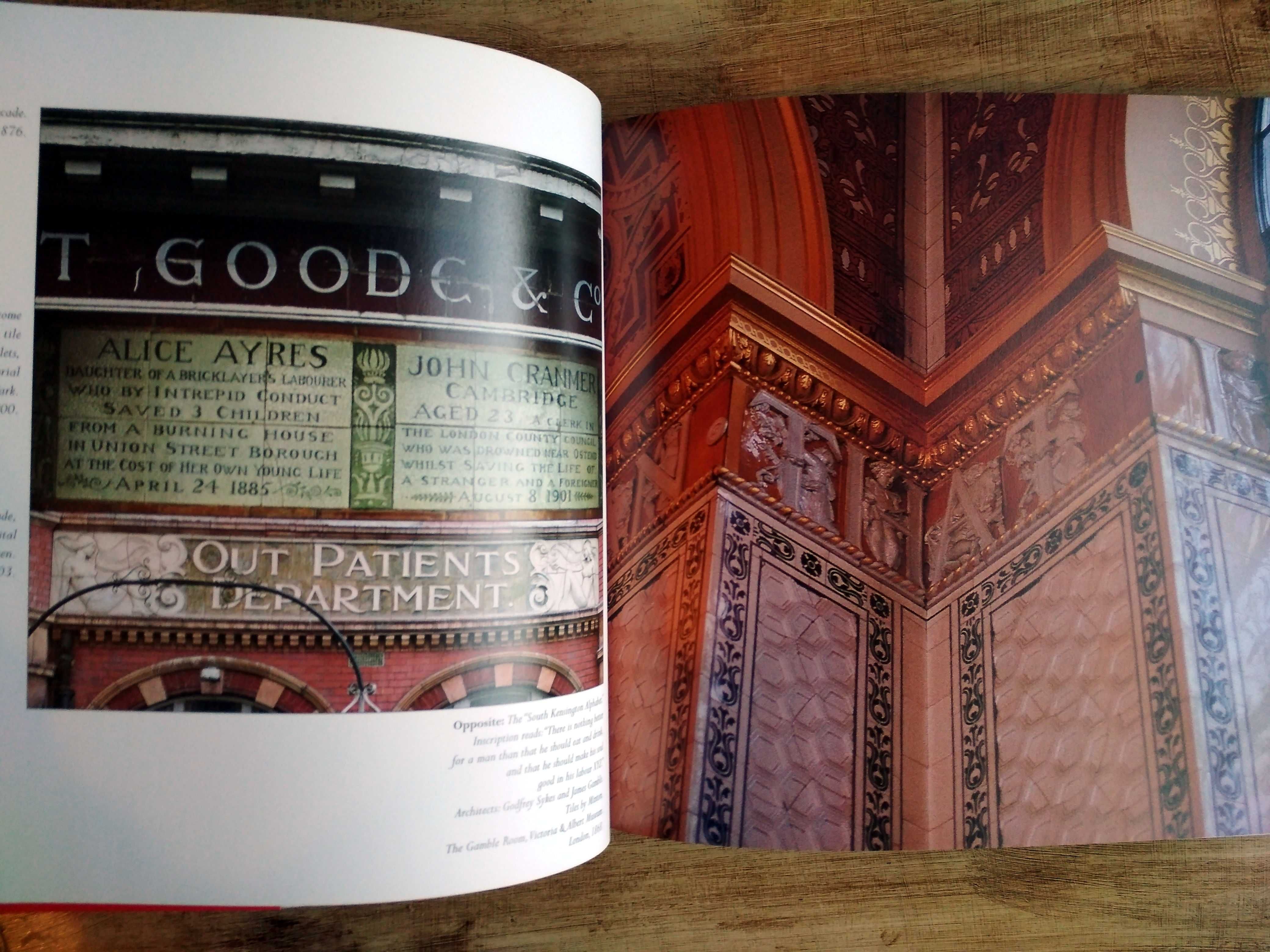 Design Age: The Art of the Decorative Sign (porte incluído)
