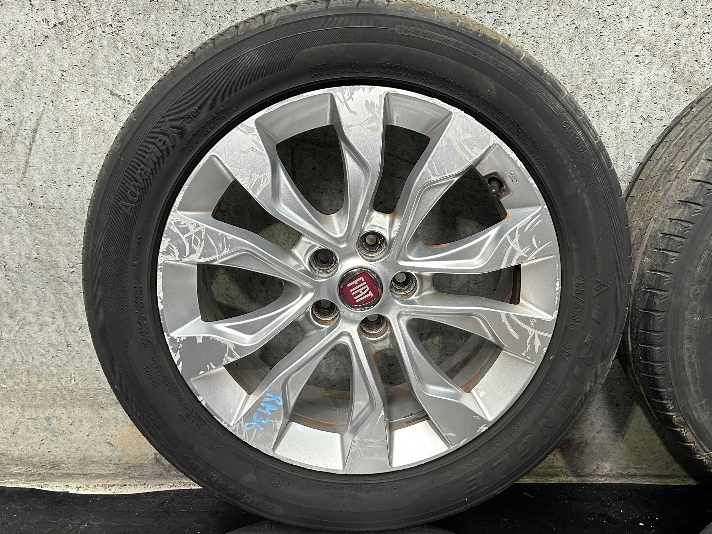 Jantes c/pneus Fiat Tipo (2017) (Furação: 5x98)