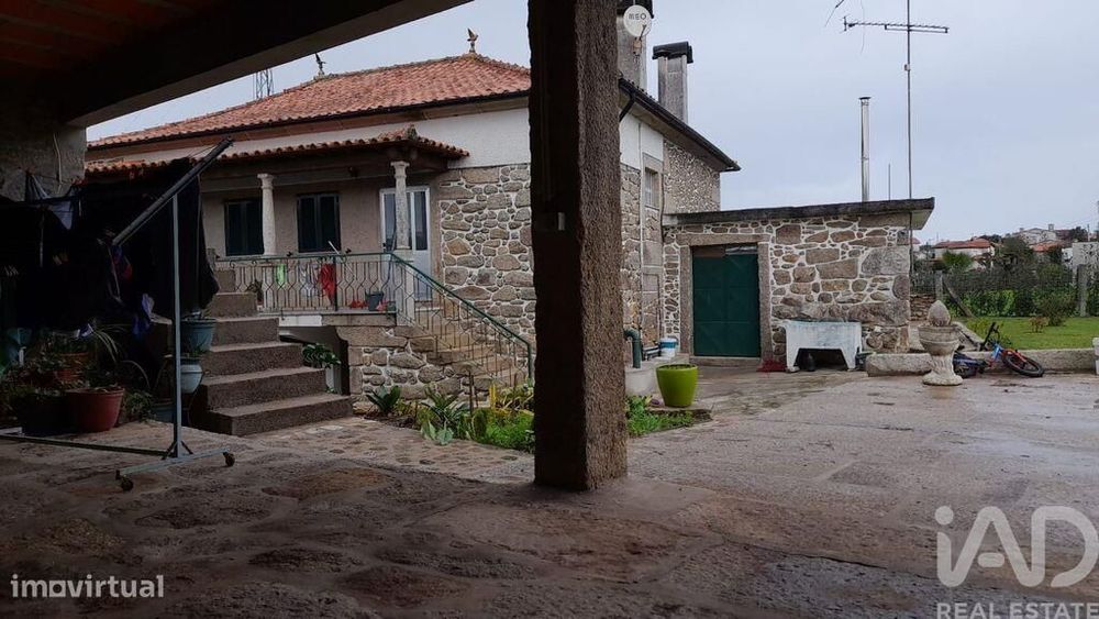 Casa / Villa T3 em Alheira E Igreja Nova de 386,00 m2