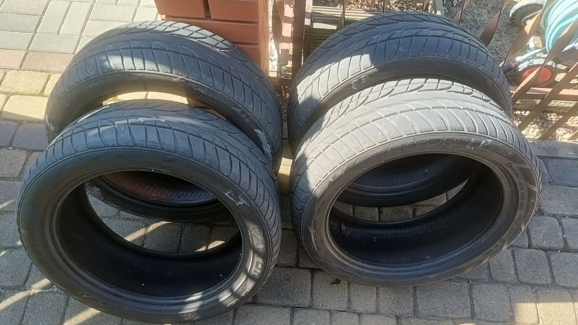 Opony letnie Dayton 205/50 R17