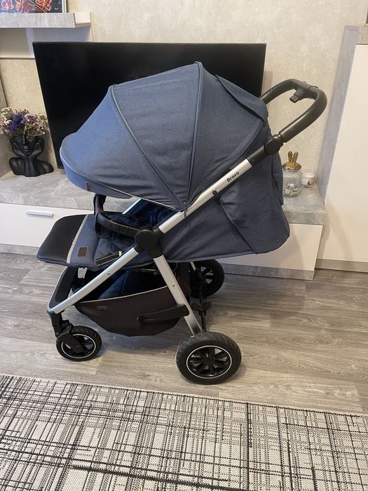 Прогулянковий візок Carrello Bravo